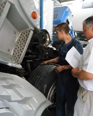 Cursuri calificare gratuite sau cu plata Mecanic auto (11)