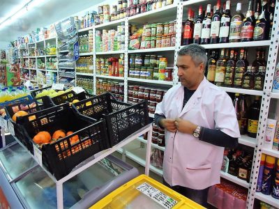 Cursuri calificare gratuite sau cu plata Lucrator in comert (1)